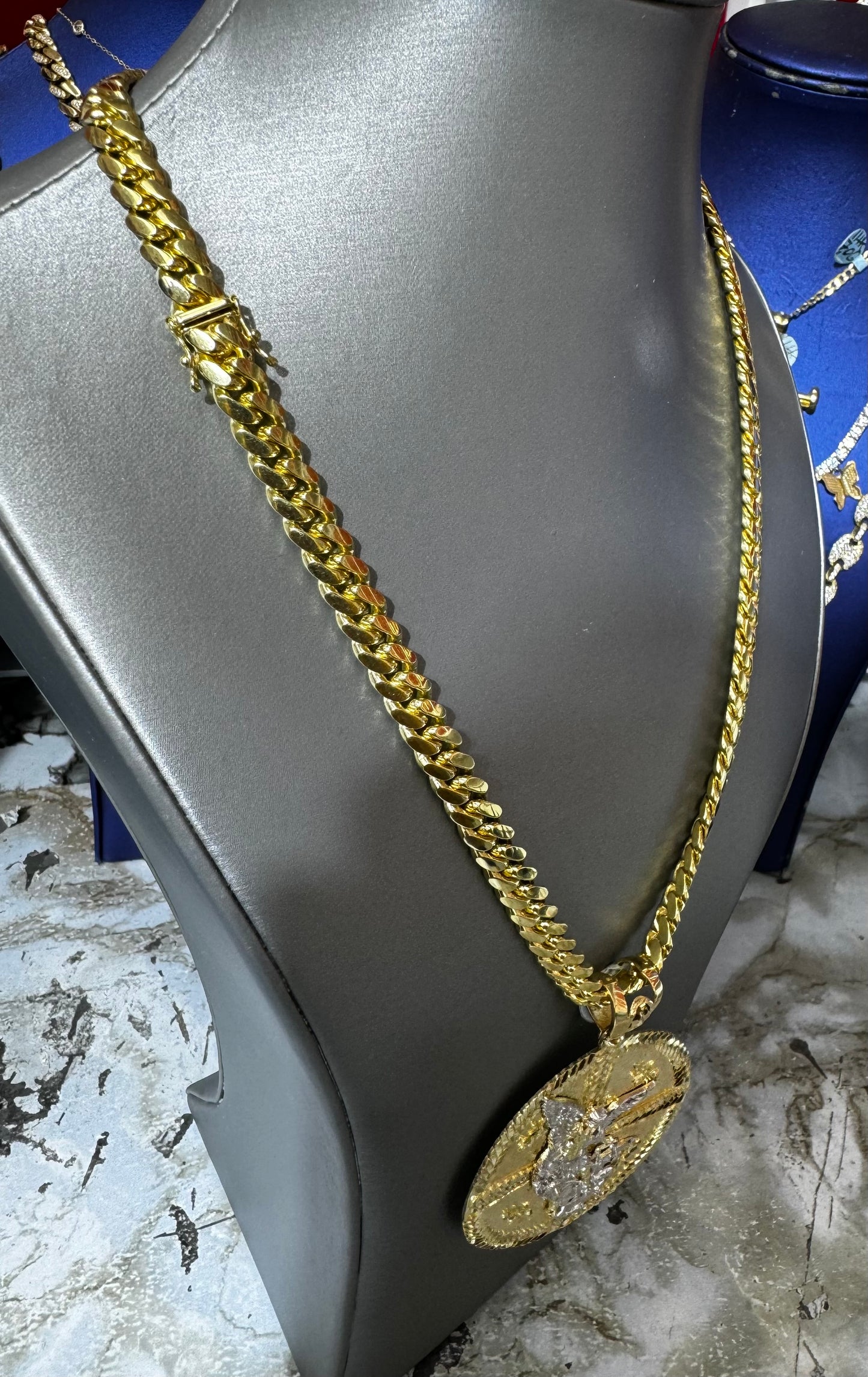 14k Gold Chain & 14k Gold Pendant